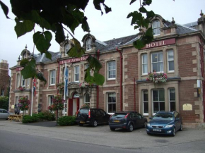 Гостиница Lovat Arms Hotel  Бьюли 